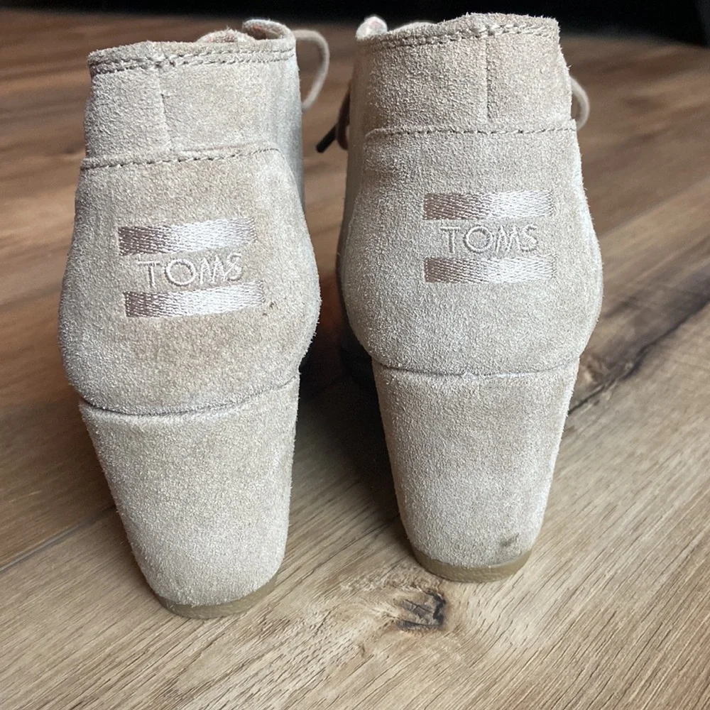 TOMS Booties - Picture 3 of 6